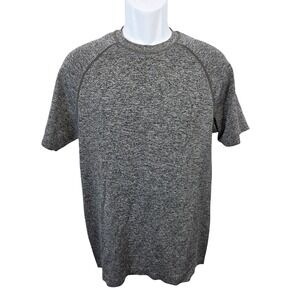Fabletics Men's Heather Gray Short Sleeve Athletic Shirt Size Medium M / B161